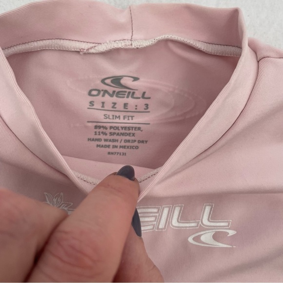 O’Neill Girls Pink Short Sleeve slim fit UVA/UVB 50+ rash guard swim shirt sz 3t - Picture 3 of 6